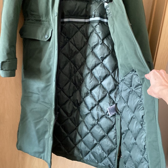 Lands' End Women's Expedition Waterproof Winter Maxi Down Coat, Size: Small - Picture 5 of 12